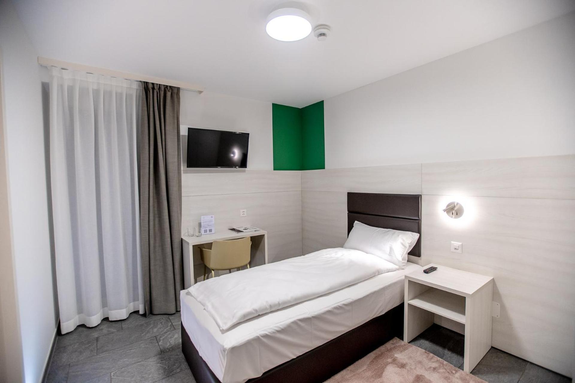 Miralago Locarno Easy Rooms Muralto Bilik gambar
