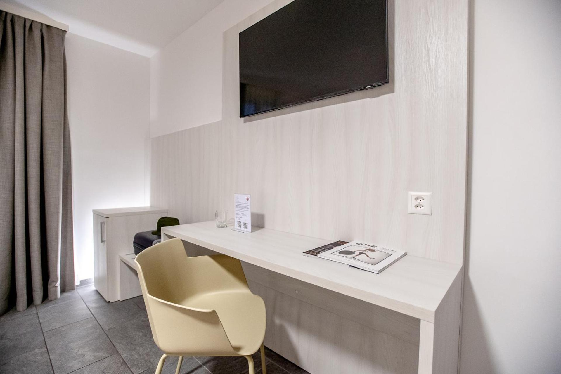 Miralago Locarno Easy Rooms Muralto Luaran gambar